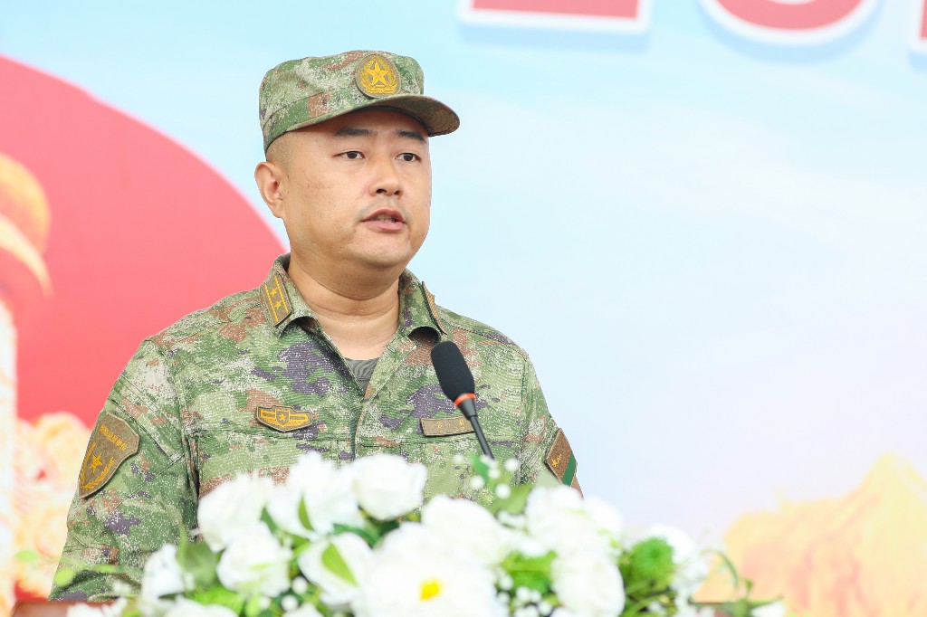 简阳市人民武装部军事科科长、军训团副团长吕游~1.jpg